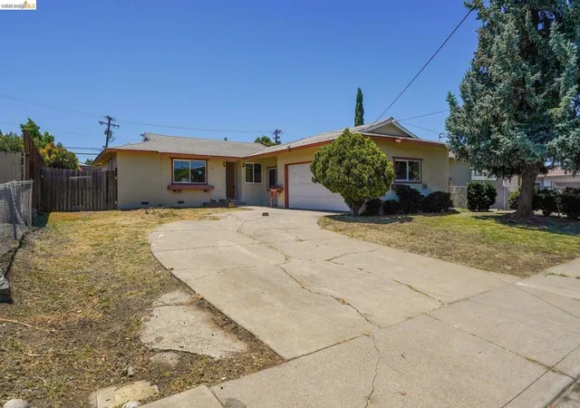 Photo 2 of Single family home for sale at 2467 Tanager Cir, Concord, CA 94520 | MLS# 41138249 | Listing updated on 2026-10-02