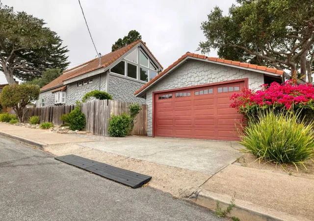 Homes for sale in Monterey, CA | 600 Oak St, Monterey, CA 93940 | MLS# ML82050937