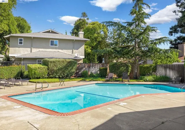 Homes for sale in Dublin, CA | 7552 Silvertree Ln #25, Dublin, CA 94568 | MLS# 41138259