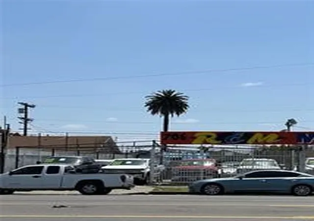Photo 3 of Land for sale at 710 E Florence, Los Angeles, CA 90001 | MLS# DW26129083 | Listing updated on 2026-06-13