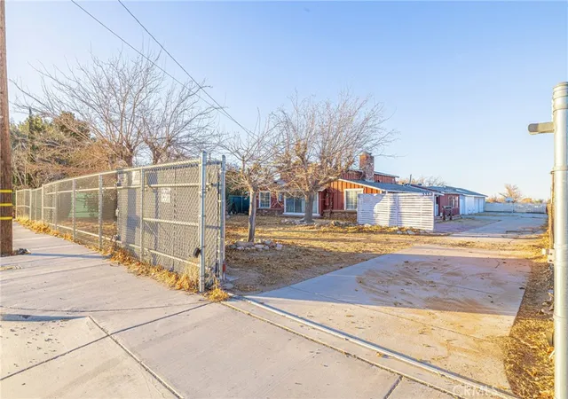 3rd image of 3339 E Avenue S, Palmdale, CA 93550 | MLS# GD26129050