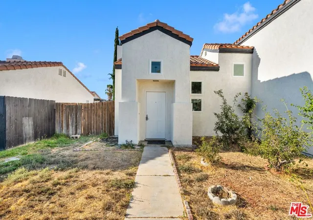 Homes for sale in Palmdale, CA | 3723 Hollowglen Dr, Palmdale, CA 93550 | MLS# 26846827