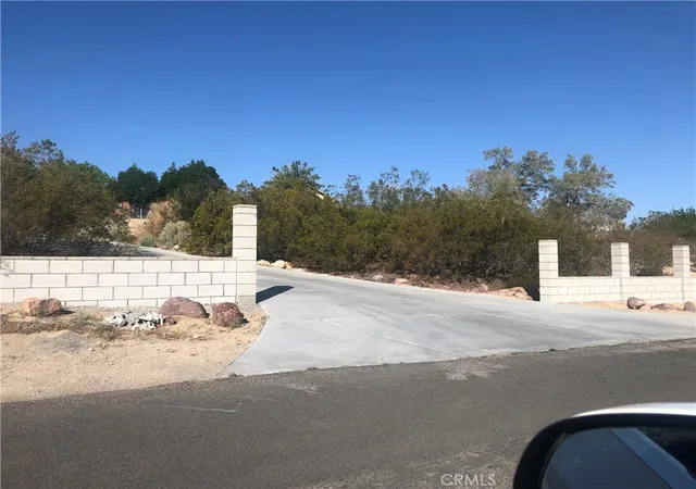 Photo 2 of Single family home for sale at 15492 Lenca, Apple Valley, CA 92307 | MLS# HD26129067 | Listing updated on 2026-10-01