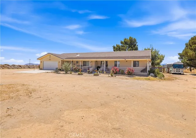 2nd image of 9740 E Avenue G10, Lancaster, CA 93535 | MLS# SR26129116