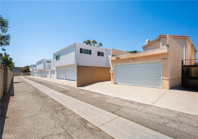 Homes for sale in Torrance, CA | 2556 W 235th St, Torrance, CA 90505 | MLS# PV26128824