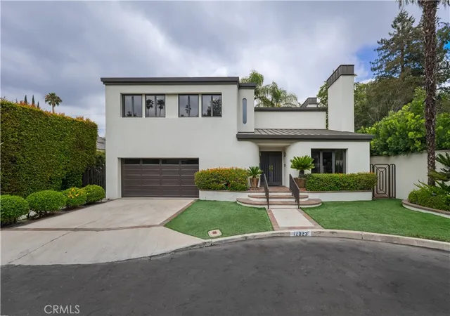 Photo 1 of Sale Pending at 12023 Laurel Ln, Studio City, CA 91604 | MLS# SR26128377 | Listing updated on 2026-10-06