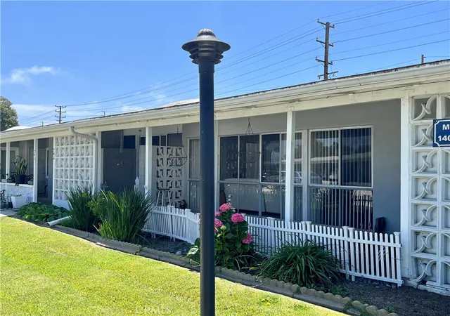 3rd image of 14001 Thunderbird Dr, M2-4J, Seal Beach, CA 90740 | MLS# PW26128982