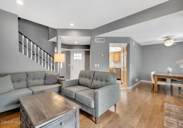 3rd image of 2776 Erringer Rd, Simi Valley, CA 93065