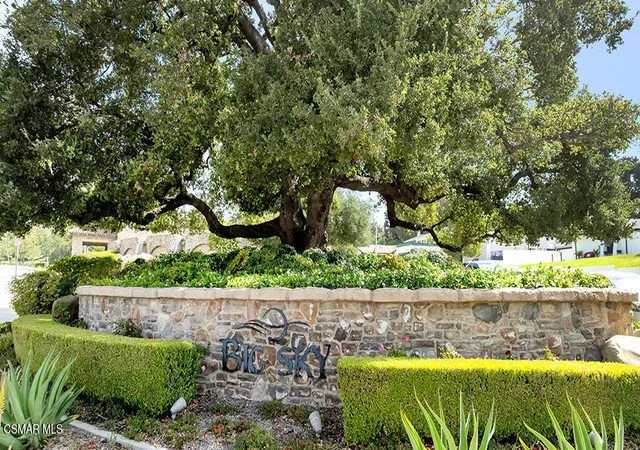 2nd image of 2776 Erringer Rd, Simi Valley, CA 93065