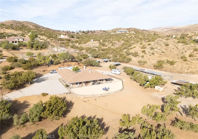 Homes for sale in Agua Dulce, CA | 6535 Juniper Crest Rd, Agua Dulce, CA 91390 | MLS# SR26129163