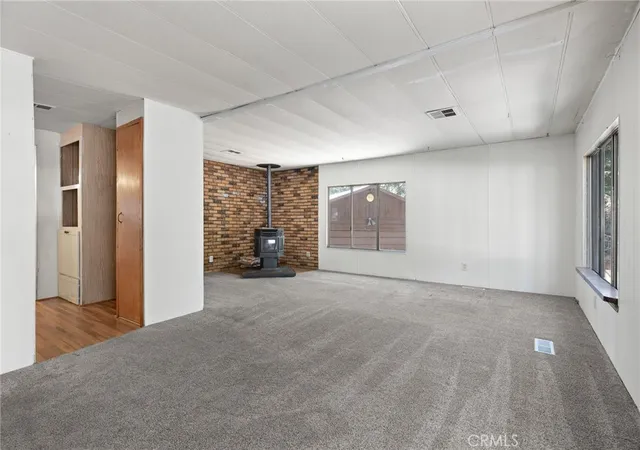 Photo 3 of Sale Pending at 14617 Bridgeport Cir, Magalia, CA 95954 | MLS# SN26129117 | Listing updated on 2026-10-07