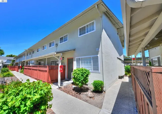 Homes for sale in San Leandro, CA | 660 Fargo Ave #6, San Leandro, CA 94579 | MLS# 41138278