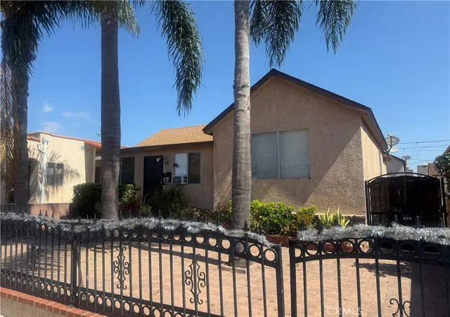 Homes for sale in San Pedro, CA | 732 W 12th, San Pedro, CA 90731 | MLS# SB26129198