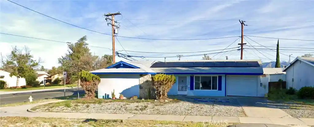 Photo 1 of Sale Pending at 500 E Thornton Ave, Hemet, CA 92543 | MLS# SB26129153 | Listing updated on 2026-08-03