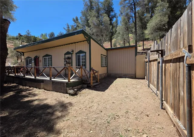 Photo 1 of Single family home for sale at 407 Lakeview, Frazier Park, CA 93225 | MLS# SW26129092 | Listing updated on 2026-09-20