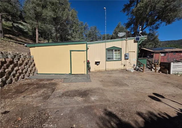 Photo 3 of House for sale at 407 Lakeview, Frazier Park, CA 93225 | MLS# SW26129092 | Listing updated on 2026-09-20