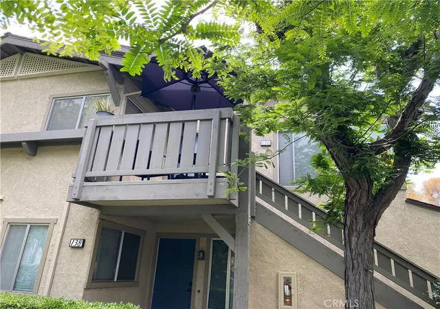 Photo 2 of Condo for sale at 136 Echo Run, Irvine, CA 92614 | MLS# SB26122183 | Listing updated on 2026-09-25