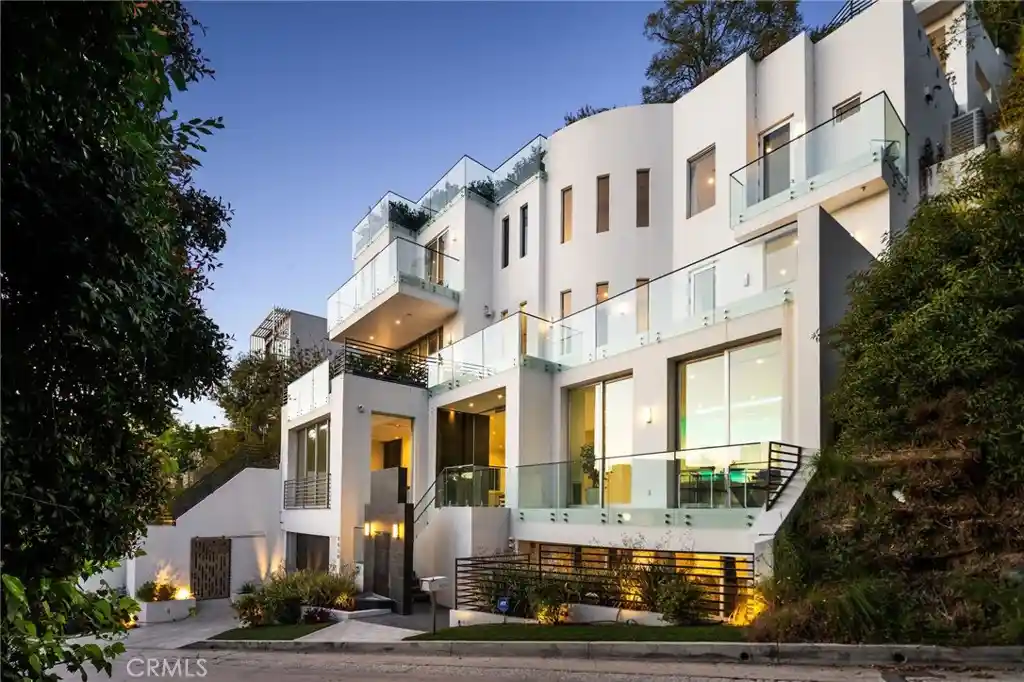 Photo 1 of Single family home for sale at 9459 Beverly Crst, Beverly Hills, CA 90210 | MLS# OC26129218 | Listing updated on 2026-09-06