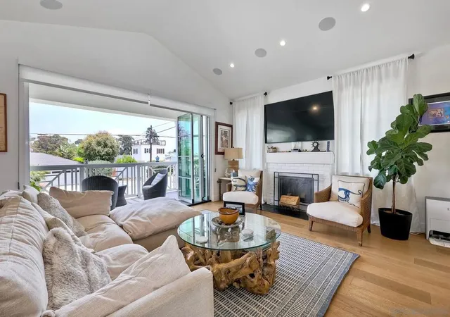 Photo 2 of Sale Pending at 776 Silvergate Ave, San Diego, CA 92106 | MLS# 260014394SD | Listing updated on 2026-06-26