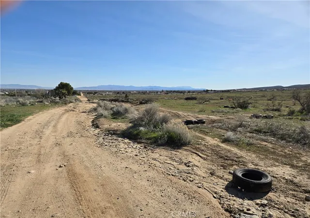 4th image of 0 Snow Line Dr, Phelan, CA 92371 | MLS# RS26128957