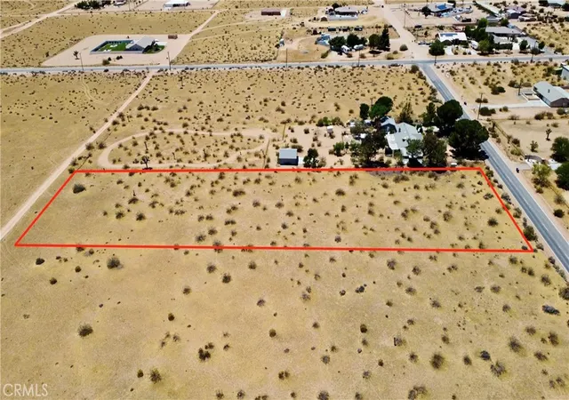 4th image of 3 Cahuilla, Apple Valley, CA 92307 | MLS# IV26127429