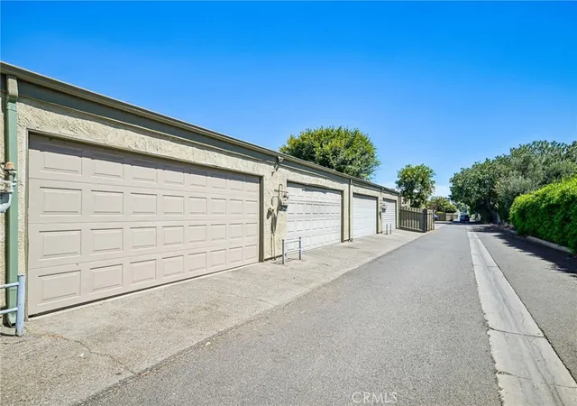 2nd image of 9621 Sepulveda Boulevard, North Hills, CA 91343 | Houzeo
