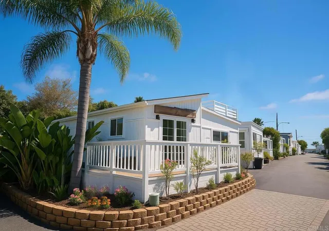 Photo 2 of Manufactured home for sale at 170 Diana St, Encinitas, CA 92024 | MLS# NDP2605721 | Listing updated on 2026-10-02