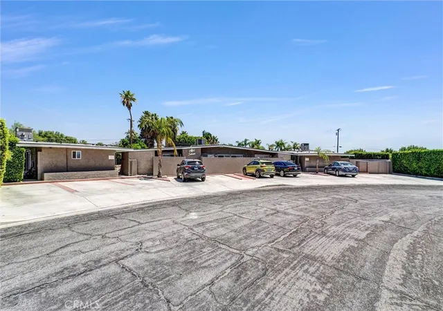 3rd image of 2200 E Sahara Rd, Palm Springs, CA 92262 | MLS# CV26129354