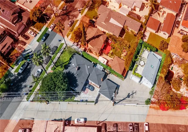 1st image of 124 N Naomi, Burbank, CA 91505 | MLS# SR26129410