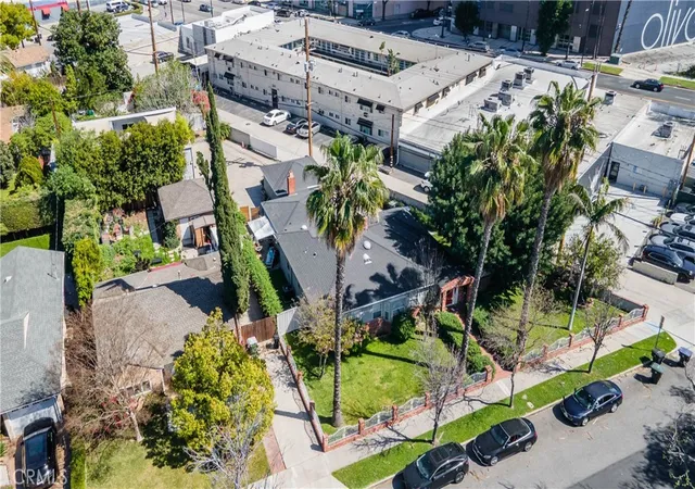 2nd image of 124 N Naomi, Burbank, CA 91505 | MLS# SR26129410