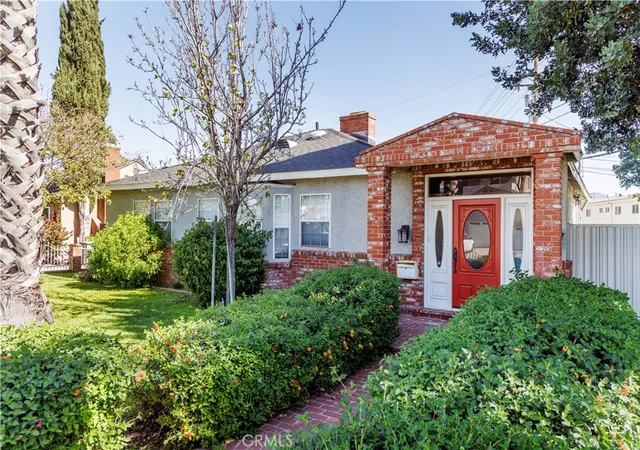 4th image of 124 N Naomi, Burbank, CA 91505 | MLS# SR26129410