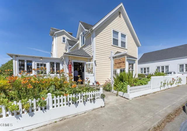 Homes for sale in Mendocino, CA | 10540 Lansing St, Mendocino, CA 95460 | MLS# C1-11427