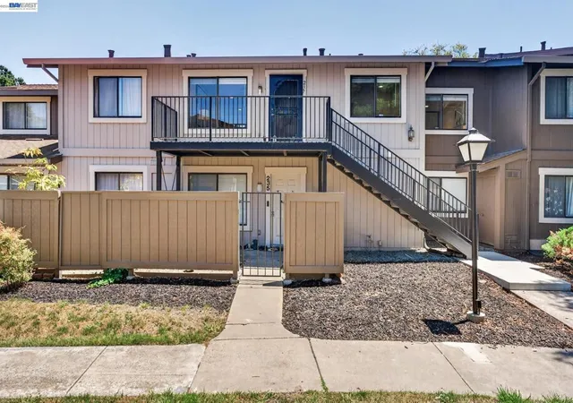 Homes for sale in Union City, CA | 237 Galano Plaza, Union City, CA 94587 | MLS# 41138309