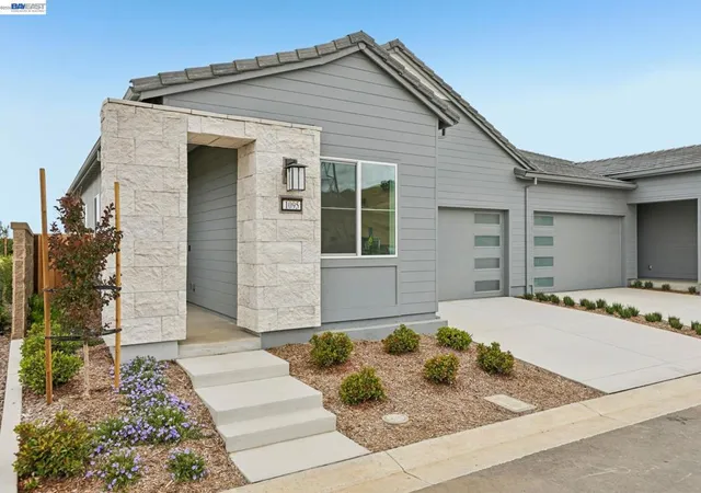 1st image of 1095 Riverbend Dr, Brentwood, CA 94513 | MLS# 41138312