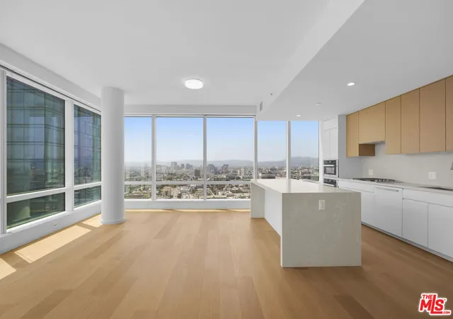 4th image of Metropolis, Los Angeles, CA 90017