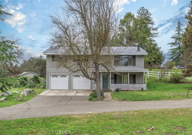 2nd image of 45221 Big Oak Ln, Oakhurst, CA 93644 | MLS# FR26129434