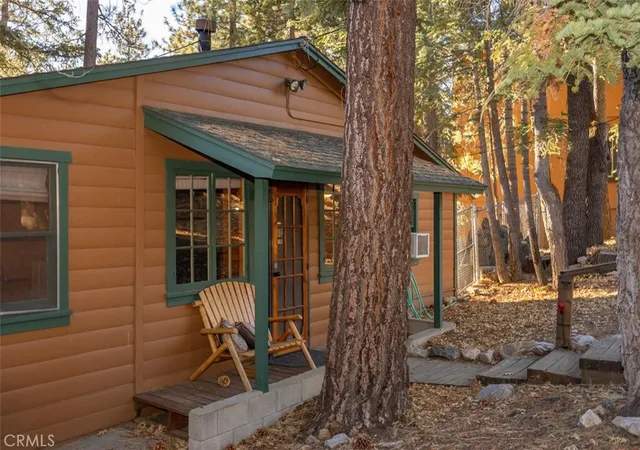 Photo 1 of Single family home for sale at 796 Silver Tip Dr, Big Bear Lake, CA 92315 | MLS# IG26125858 | Listing updated on 2026-09-02