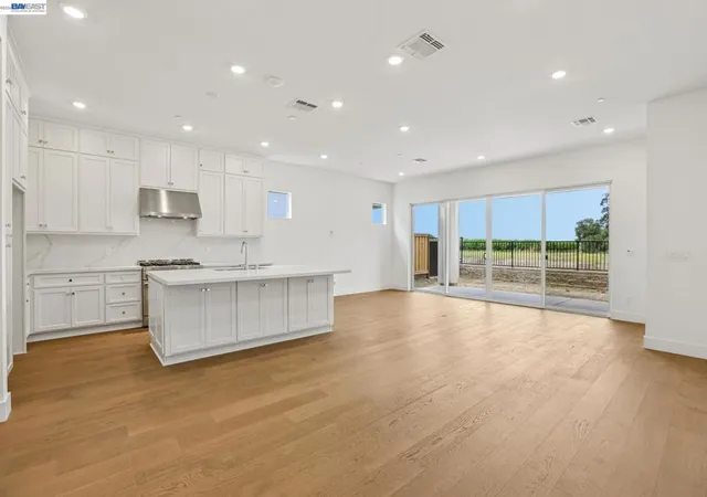 4th image of 1079 Riverbend Dr, Brentwood, CA 94513 | MLS# 41138316