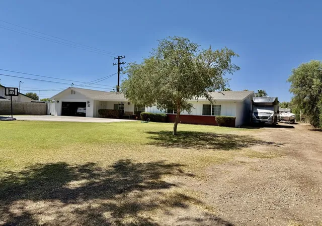 Homes for sale in Blythe, CA | 325 E Chanslor Wy, Blythe, CA 92225 | MLS# 219149200DA