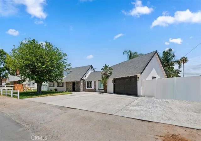 Homes for sale in Norco, CA | 2171 Indian Horse, Norco, CA 92860 | MLS# SW26113700