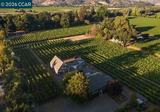 Photo 2 of Single family home for sale at 100 Foothill Blvd, Calistoga, CA 94515 | MLS# 41138335 | Listing updated on 2026-09-14