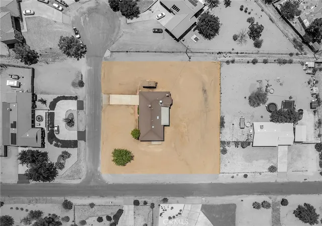 5th image of 19456 Saint Timothy Ln Ln, Apple Valley, CA 92307 | MLS# HD26129492