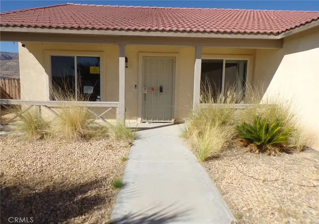 Homes for sale in 29 Palms, CA | 6014 Regino, 29 Palms, CA 92277 | MLS# JT26129674
