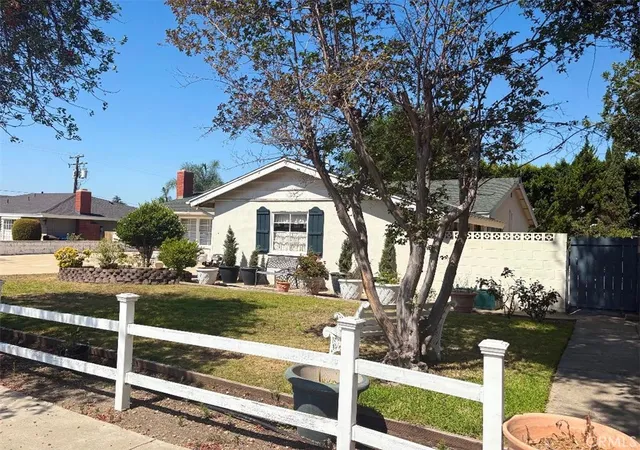 Homes for sale in Glendora, CA | 221 E Elwood, Glendora, CA 91741 | MLS# TR26129625