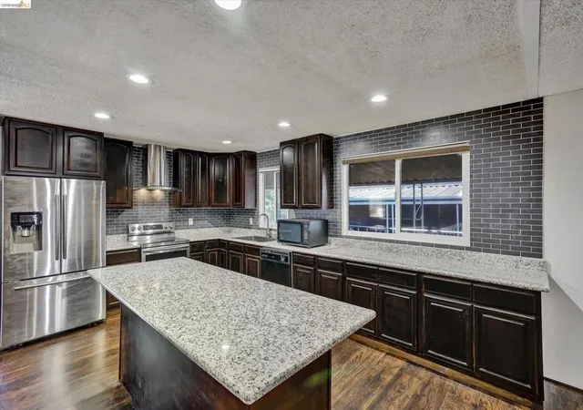 5th image of 29385 Providence Way, Hayward, CA 94544 | MLS# 41138338