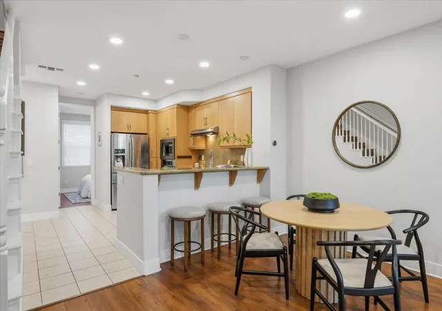 Homes for sale in Palo Alto, CA | 4245 Rickeys Wy #D, Palo Alto, CA 94306 | MLS# ML82050596