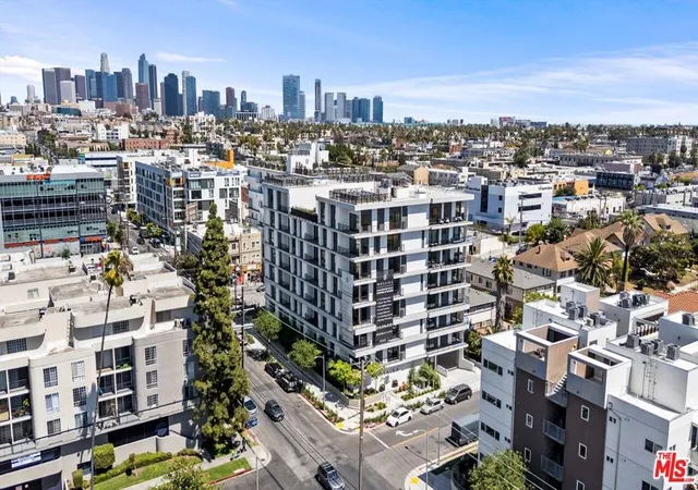 Photo 2 of Sale Pending at 904 S New Hampshire Ave #203, Los Angeles, CA 90006 | MLS# 26847523 | Listing updated on 2026-09-04