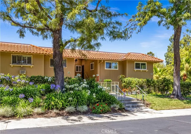 Homes for sale in Laguna Woods, CA | 878 Via Mendoza #P, Laguna Woods, CA 92637 | MLS# OC26122833