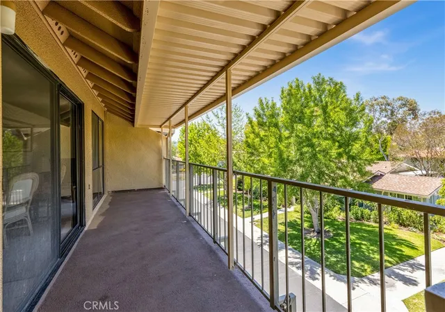 Homes for sale in Laguna Woods, CA | 878 Via Mendoza, Laguna Woods, CA 92637 | Houzeo