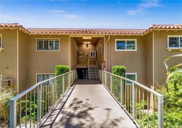 Homes for sale in Laguna Woods, CA | 878 Via Mendoza #P, Laguna Woods, CA 92637 | MLS# OC26122833
